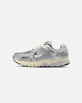 Zoom Vomero 5 Grey