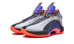 35 "Center of Gravity" DC1492 001
