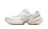 V2K Run WMNS"White Photon Dust Fir" FD0736 108