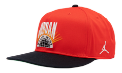 Essentials Pro Structured Flat Bill Hat "Chile Red / Kelly Green / Sail" IF3508 673