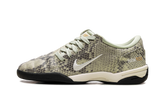 Total 90 SE WMNS"Olive Aura Pale Ivory" IB4204 301
