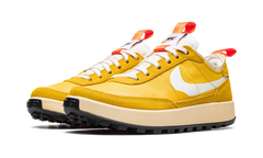 GENERAL PURPOSE SHOE WMNS"Tom Sachs - Dark Sulfur" DA6672 700