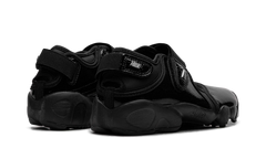 Air Rift WMNS"Black" IB8954 001