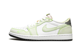 1 Low OG "Ghost Green" DM7837 103
