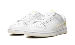 DUNK LO MNS WMNS"Yellow Heart" FD0803 100
