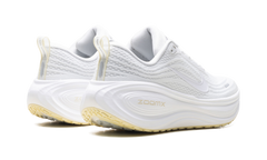 Vomero Plus WMNS"Photon Dust Alabaster" HV8154 009