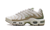 Air Max Plus WMNS"Light Bone/ Honeydew/ Alligator" DX8954 001