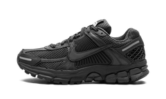 Zoom Vomero 5 WMNS"Triple Black" FQ7079 002