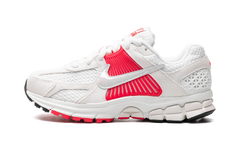 Air Zoom Vomero 5 WMNS"Siren Red" HF5072 133