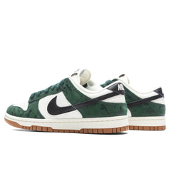 Women's Dunk Low 'Green Snake' - Pro Green/Black/Sail
