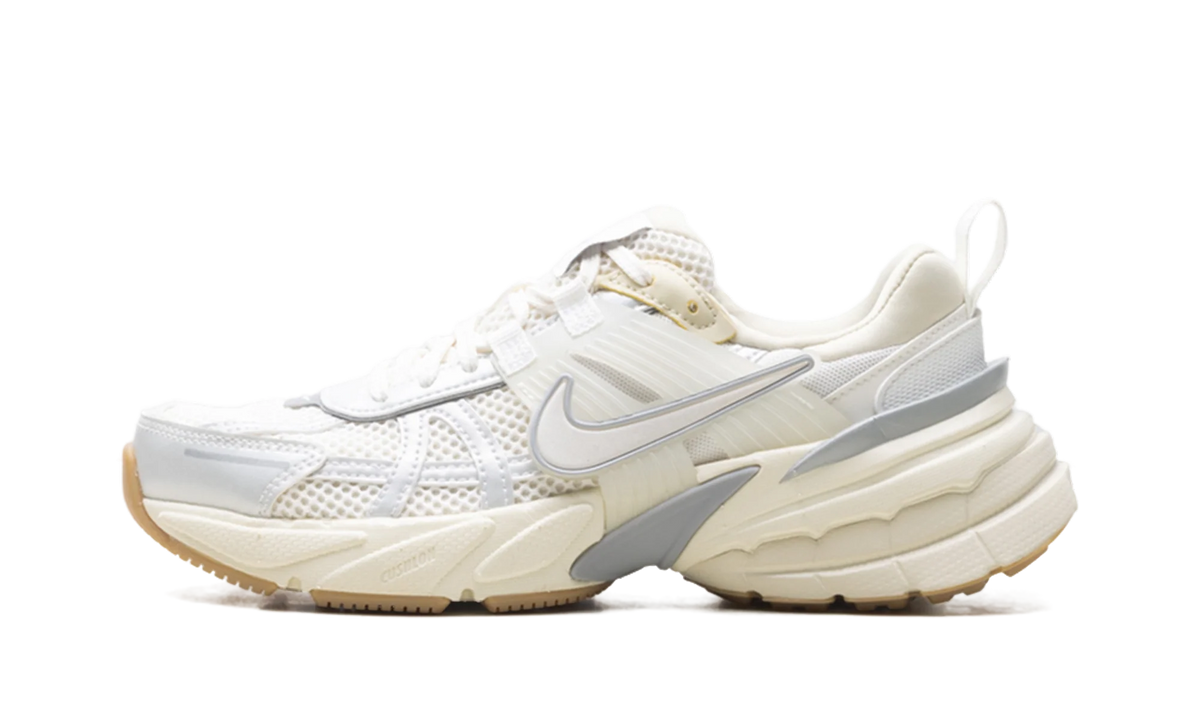 V2K Run WMNS"White Photon Dust Fir" FD0736 108