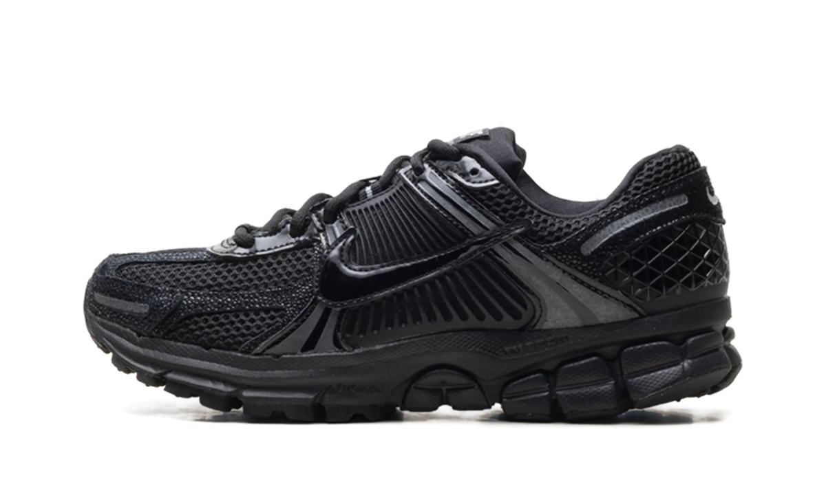Zoom Vomero 5 WMNS"Black Patent" II6236 001