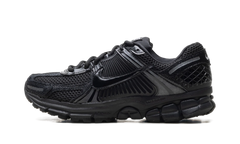 Zoom Vomero 5 WMNS"Black Patent" II6236 001