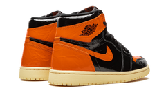 1 Retro High OG "Shattered Backboard 3.0" 555088 028