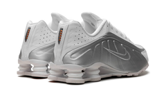 SHOX R4 MNS WMNS"Metallic silver" AR3565 101