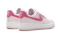 Air Force 1 Low WMNS"Valentine's Day (2026)" IO8755 600
