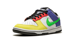 DUNK LOW WMNS"Green Strike" DD1503 106